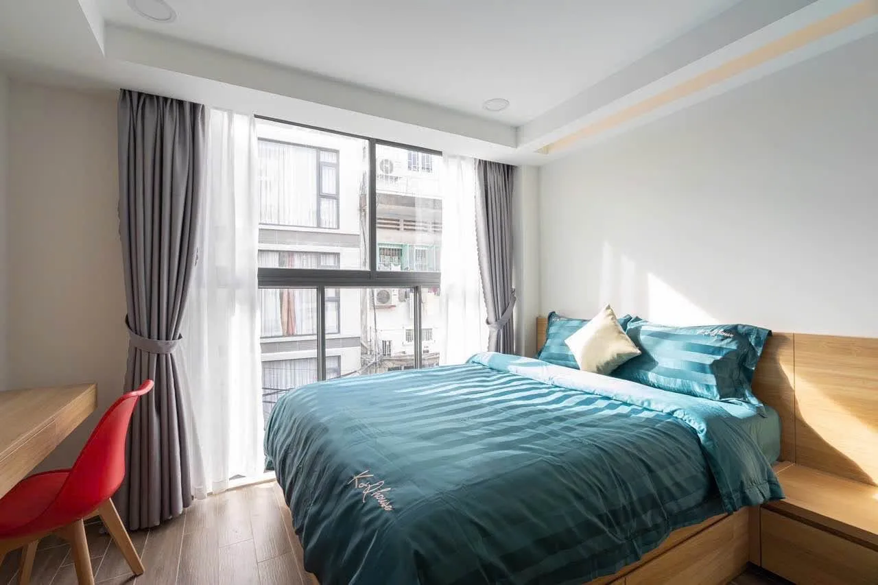 Bright Tran Dinh Xu 1BR with Private Washer, Ready Now
