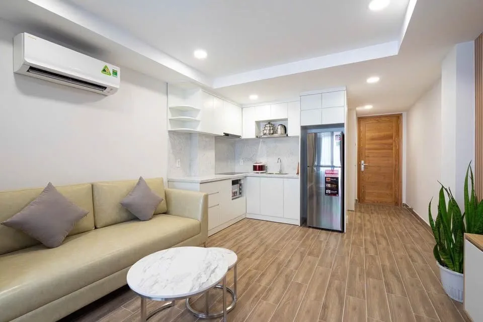 Bright Tran Dinh Xu 1BR with Private Washer, Ready Now