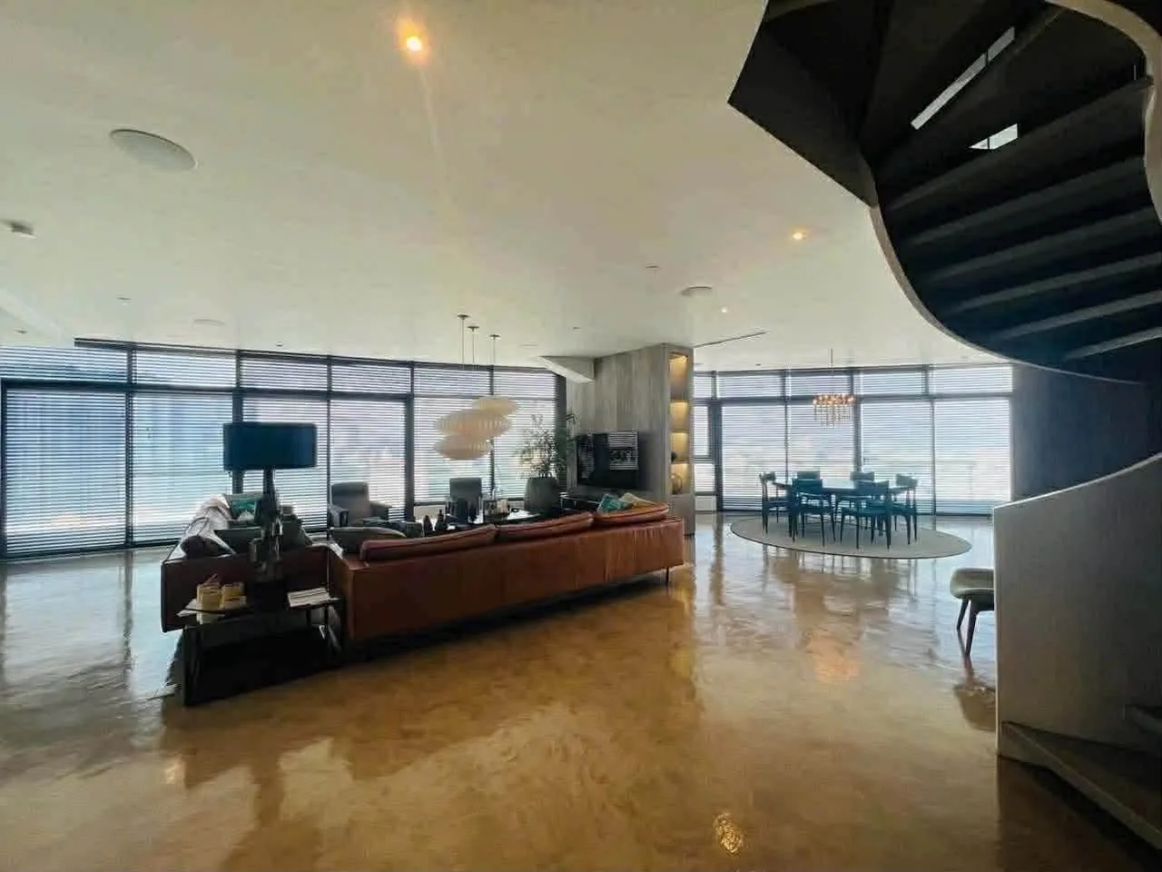 City Garden 365 sqm Duplex 3BR with Stunning Views