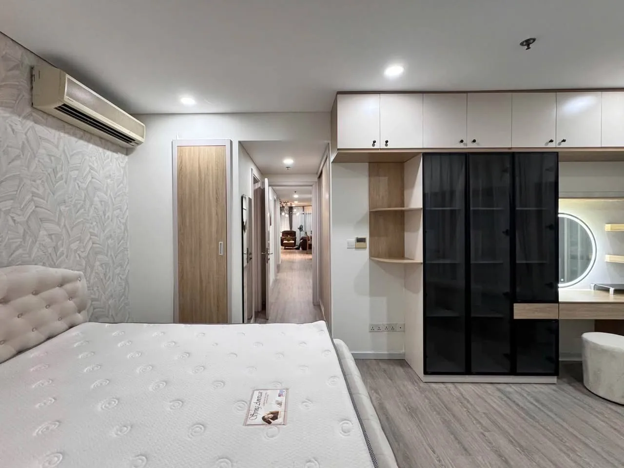 Newly Renovated City Garden 3BR Apartment | 140m²