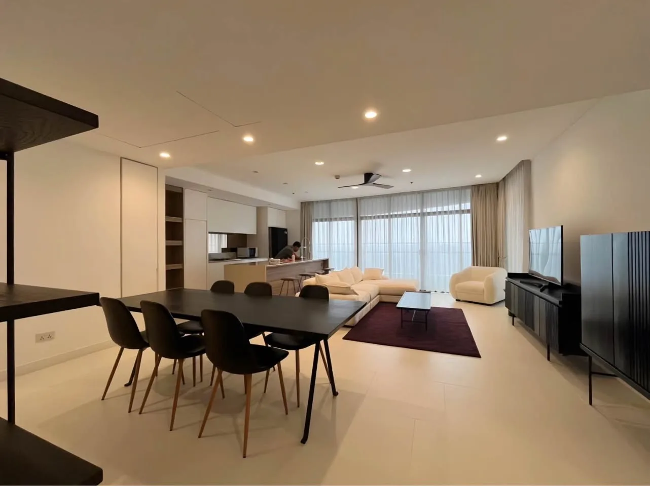 City Garden P1 Tower 3BR With Van Thanh View and Private Balcony