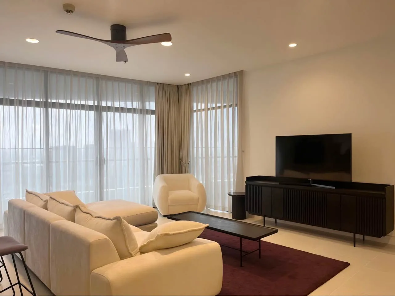 City Garden P1 Tower 3BR With Van Thanh View and Private Balcony