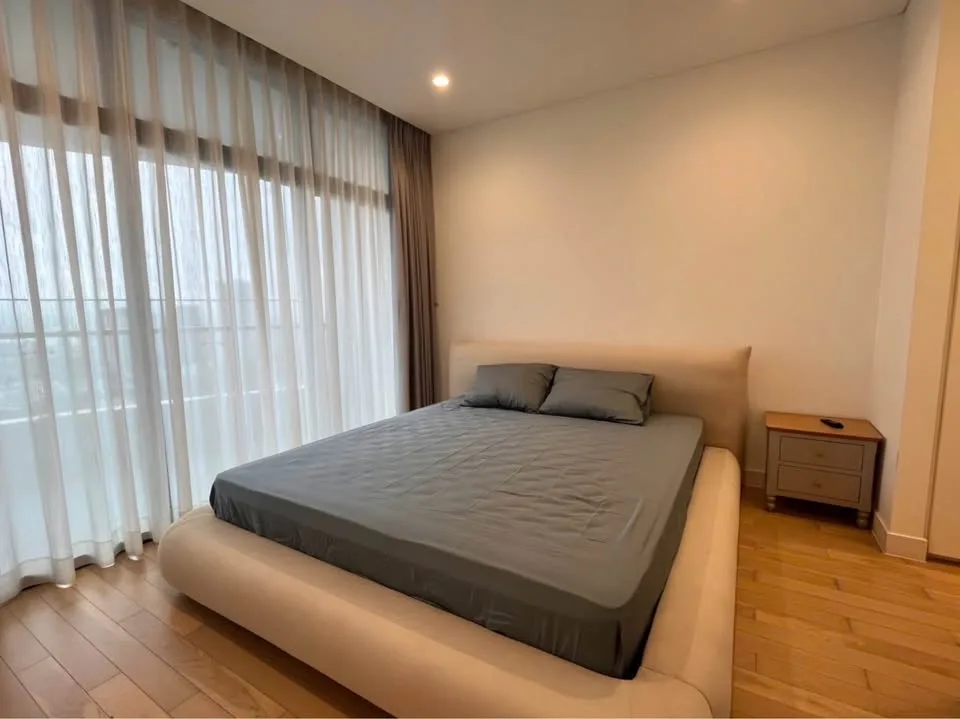 City Garden P1 Tower 3BR With Van Thanh View and Private Balcony