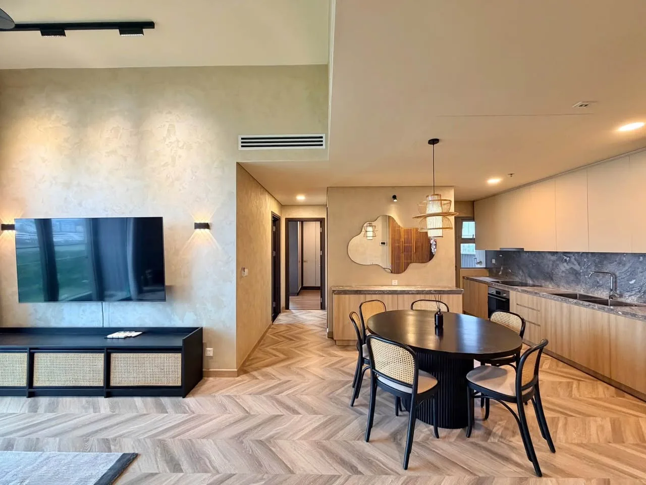 Empire City Tilia 2BR with Herringbone Floors and River View