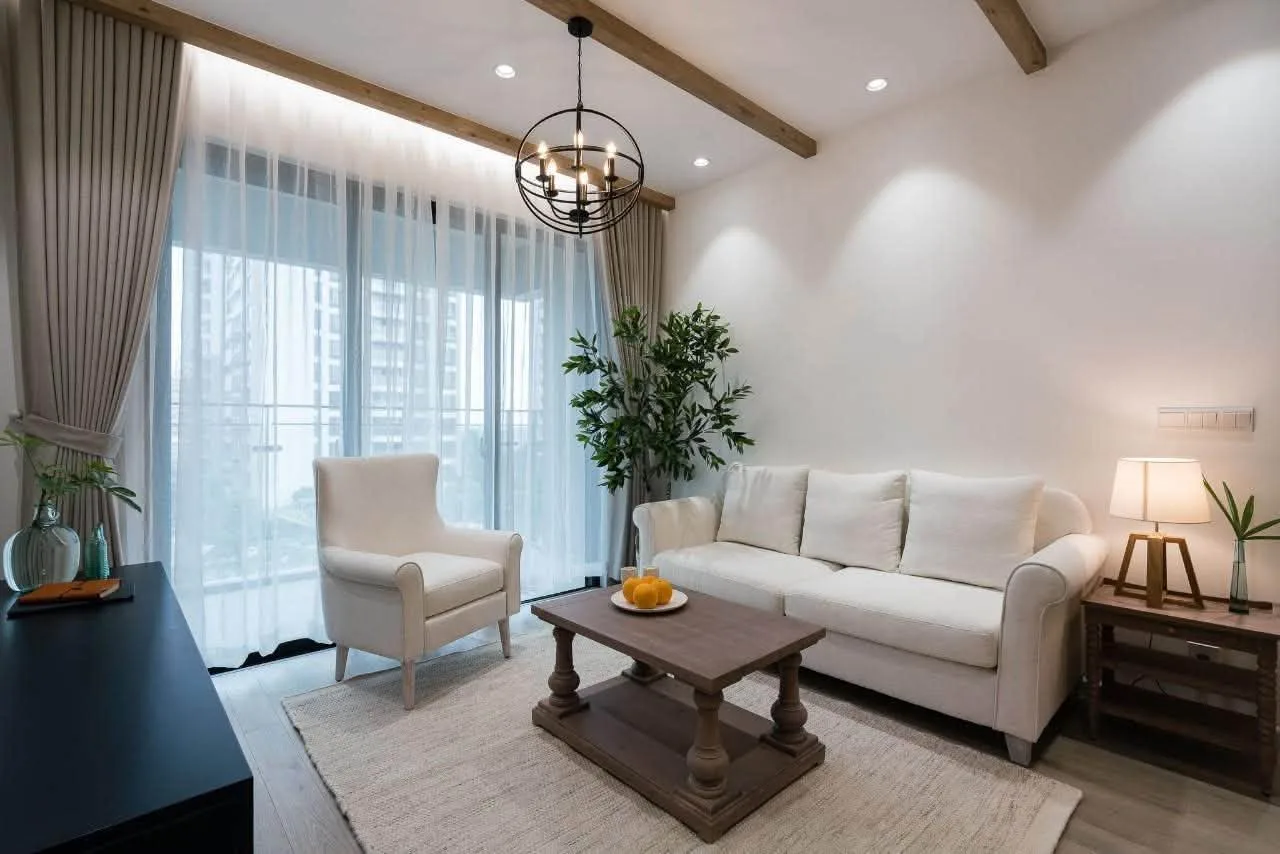 Move-In-Ready Estella Heights 2BR With Warm Timber Interiors