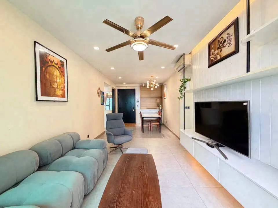 Feliz En Vista 3BR Family Apartment with Warm Interiors | 106m²
