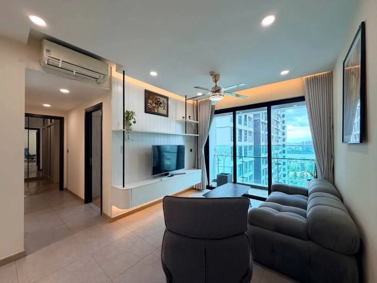 Feliz En Vista 3BR Family Apartment with Warm Interiors | 106m²