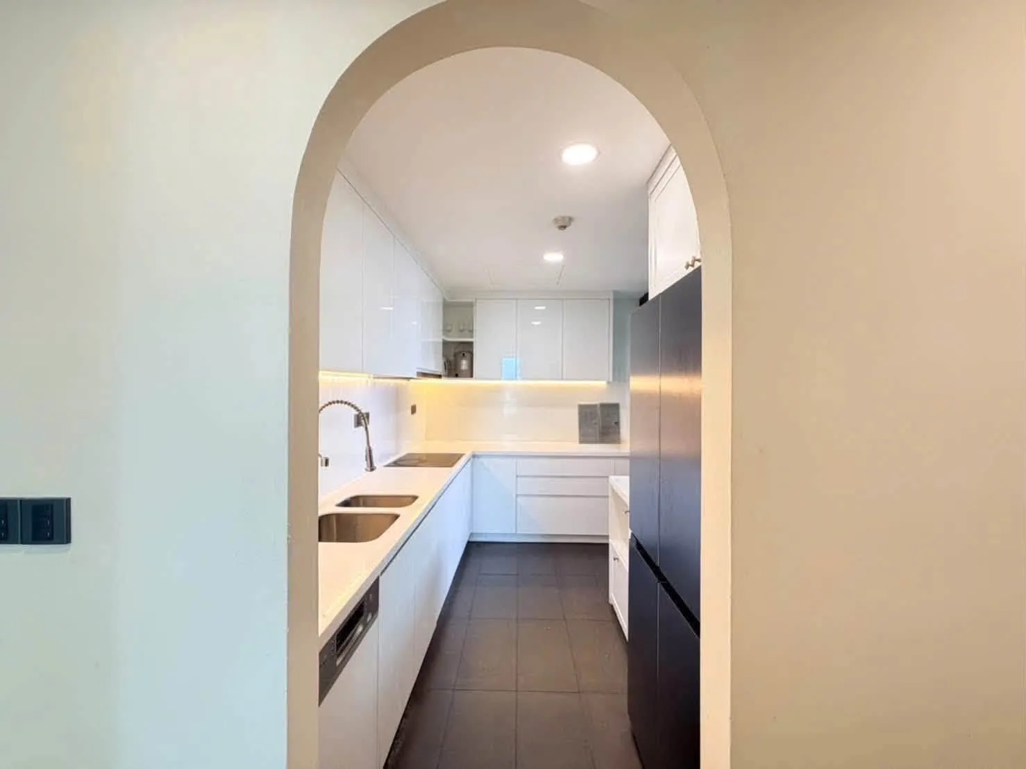 Feliz En Vista 3BR Family Apartment with Warm Interiors | 106m²