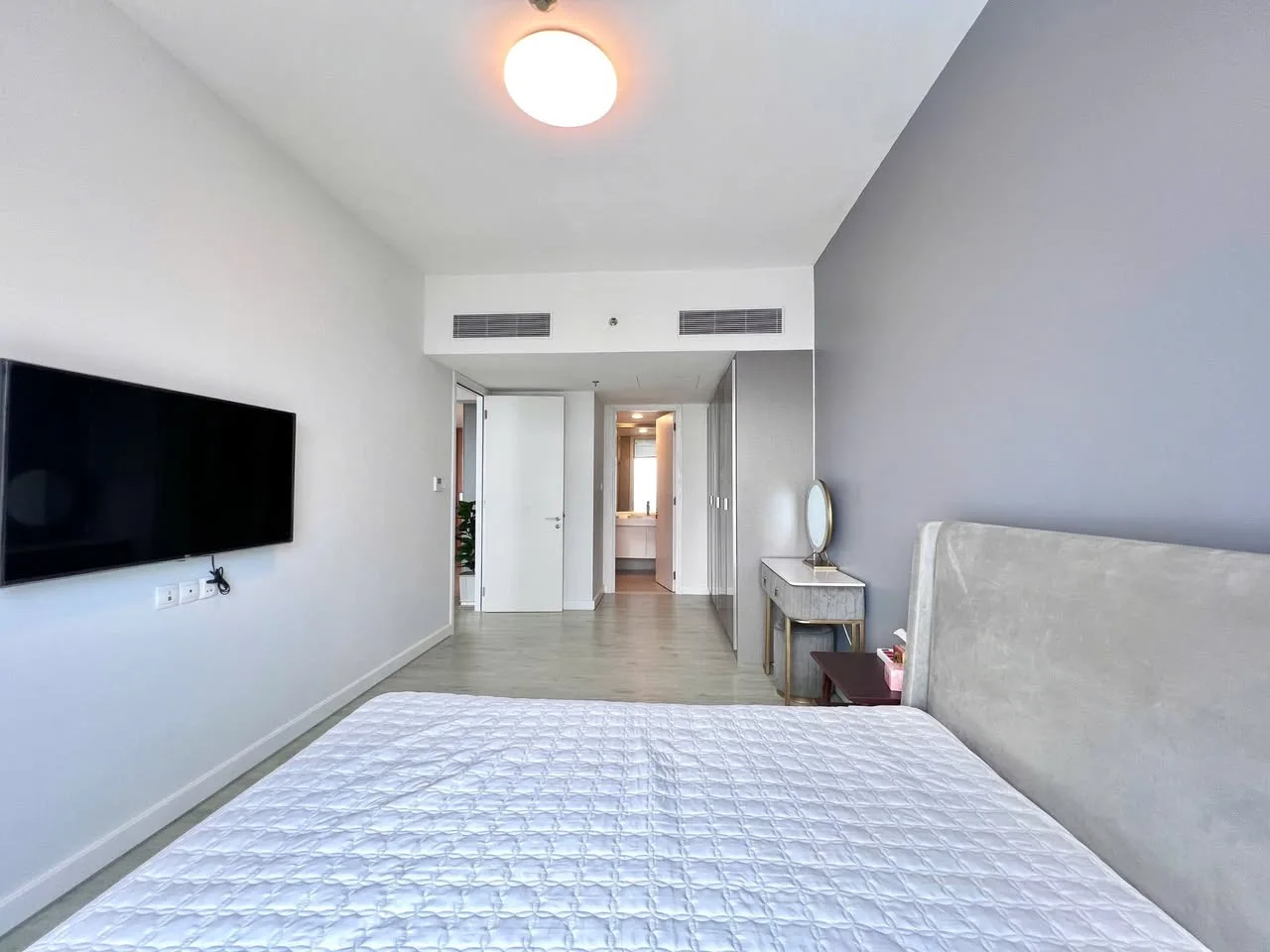 High-Floor 3BR Gateway Thao Dien Apartment with River Views