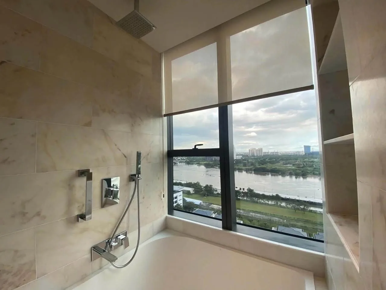 Grand Marina Lake Tower 2BR with Direct Saigon River View
