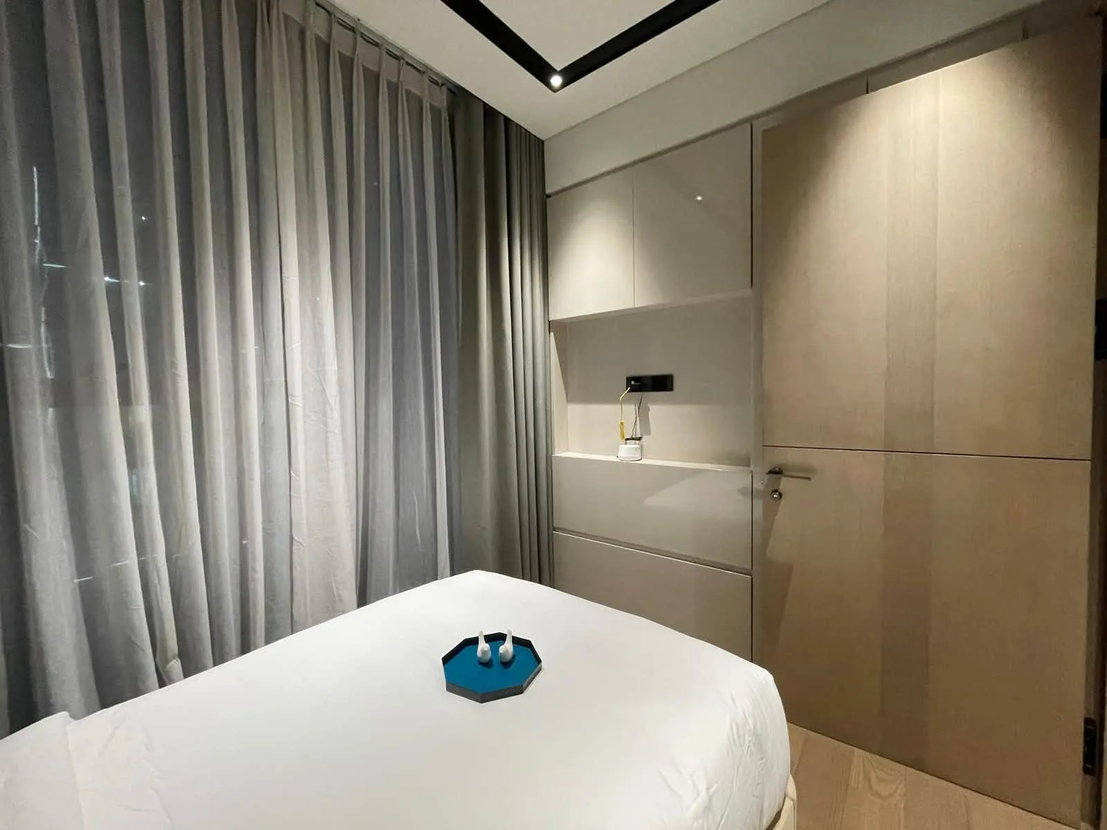 Grand Marina 2BR With Saigon River View and Contemporary Interiors