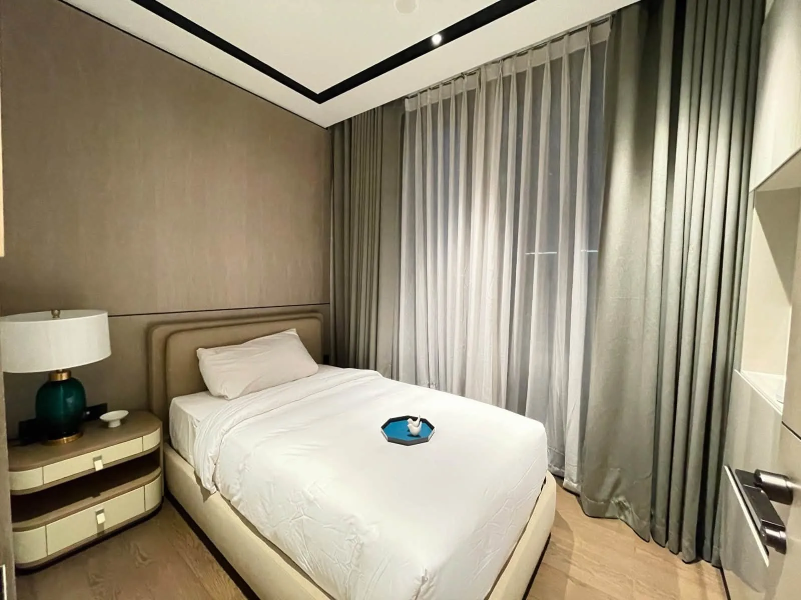 Grand Marina 2BR With Saigon River View and Contemporary Interiors