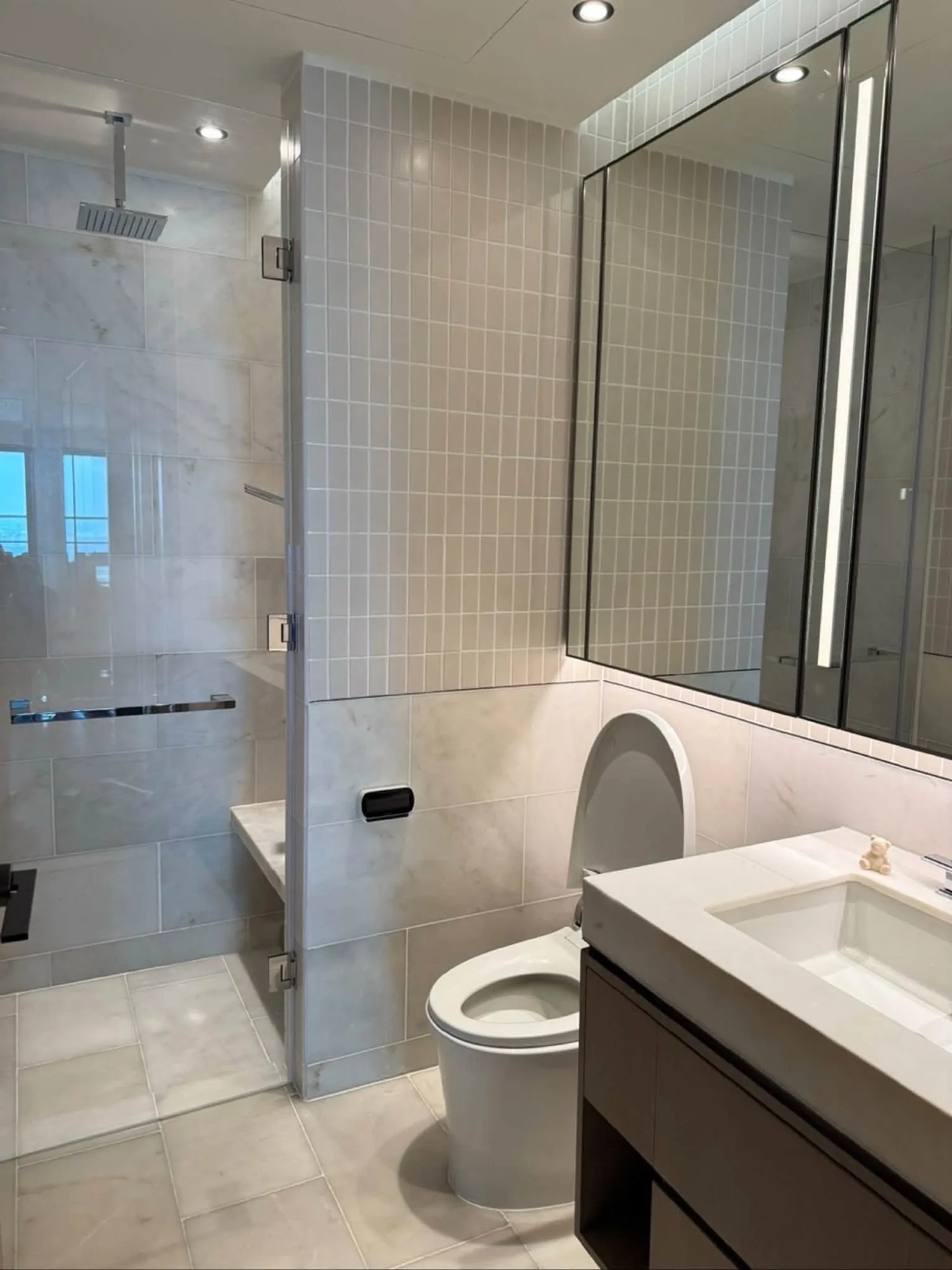 Grand Marina 3BR With River-View Balcony and Bedroom Workspaces