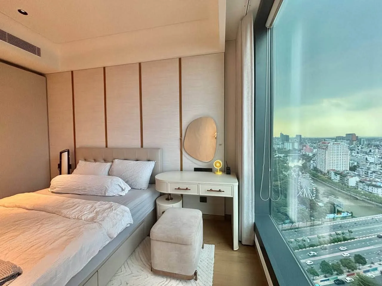 Grand Marina 1BR With Park View and Warm Furnished Interiors