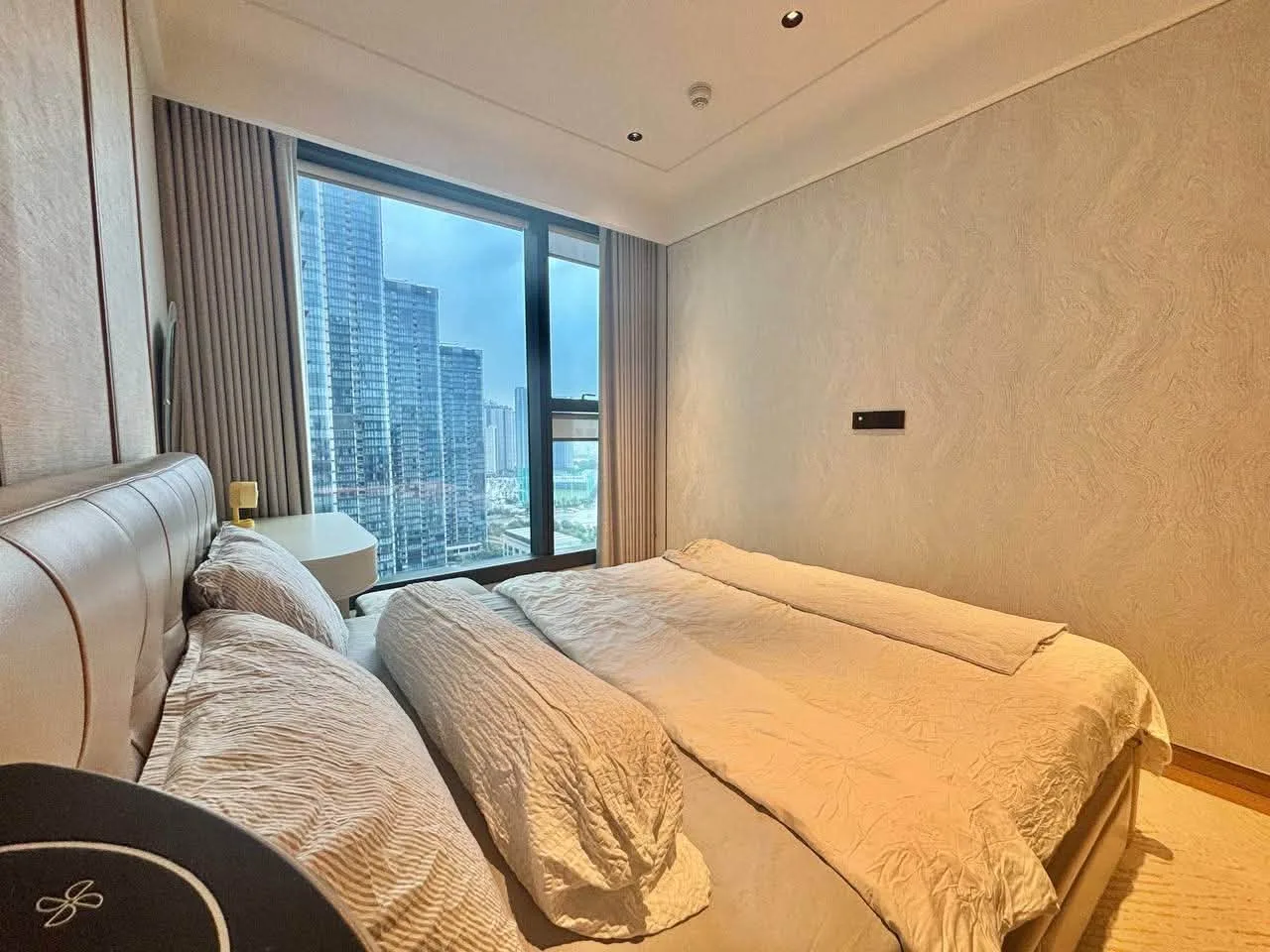 Grand Marina 1BR With Park View and Warm Furnished Interiors