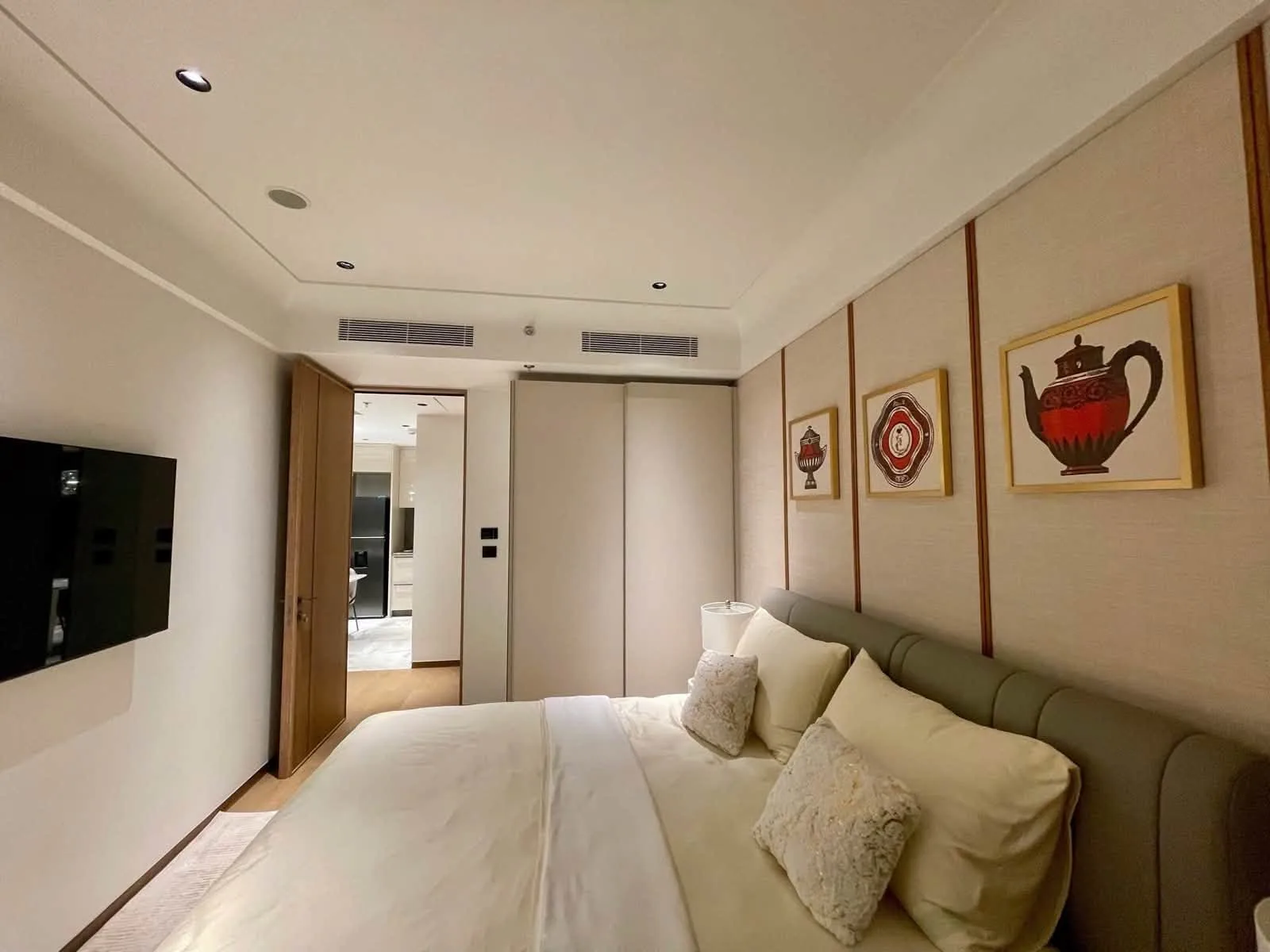 Grand Marina Sea Tower 1BR With River View and Elegant Furnished Interiors