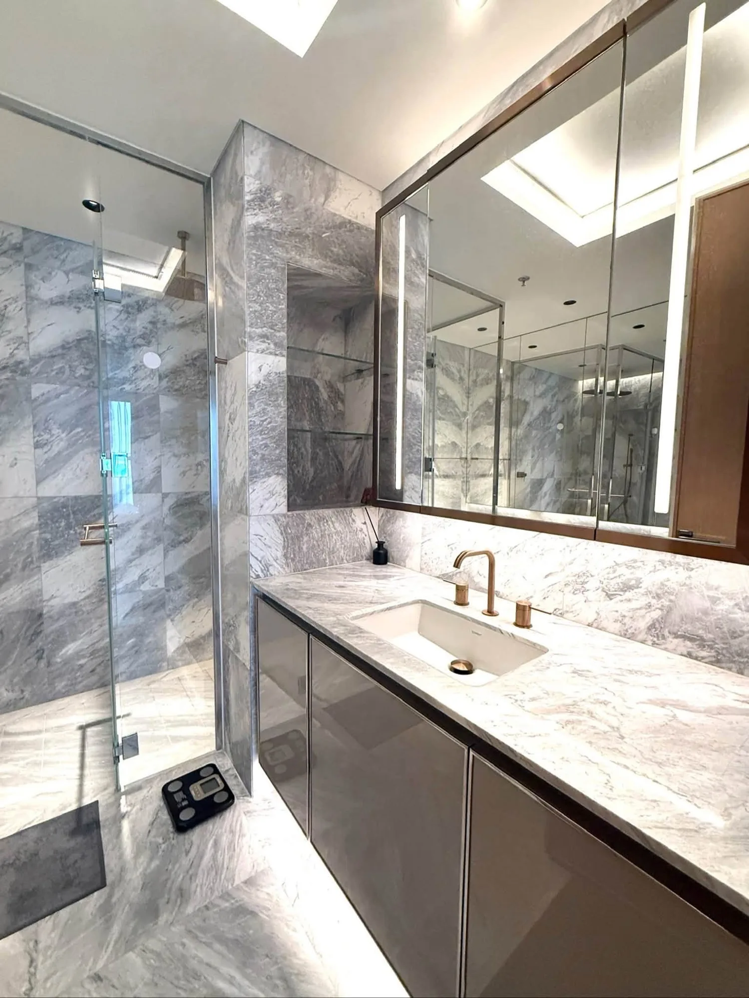 Grand Marina Sea Tower 1BR With River View and Elegant Furnished Interiors