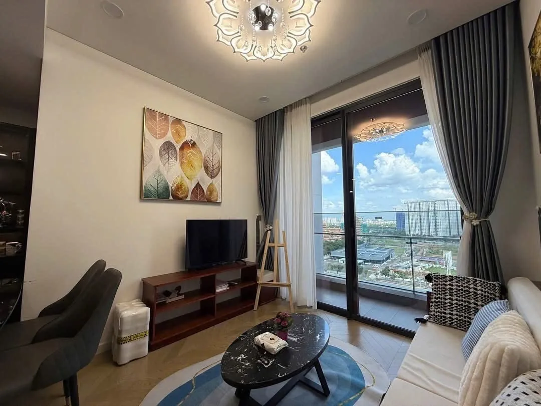Lumiere Riverside East Tower 2BR with High-Floor City View