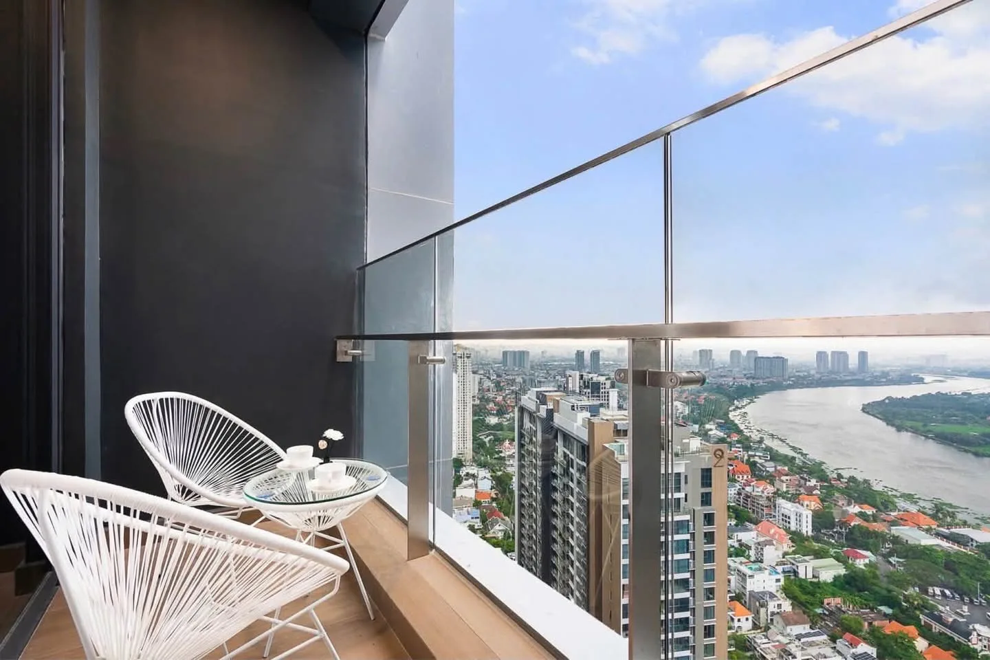 Lumiere Riverside 2BR River-View Apartment with Balcony | 77m²