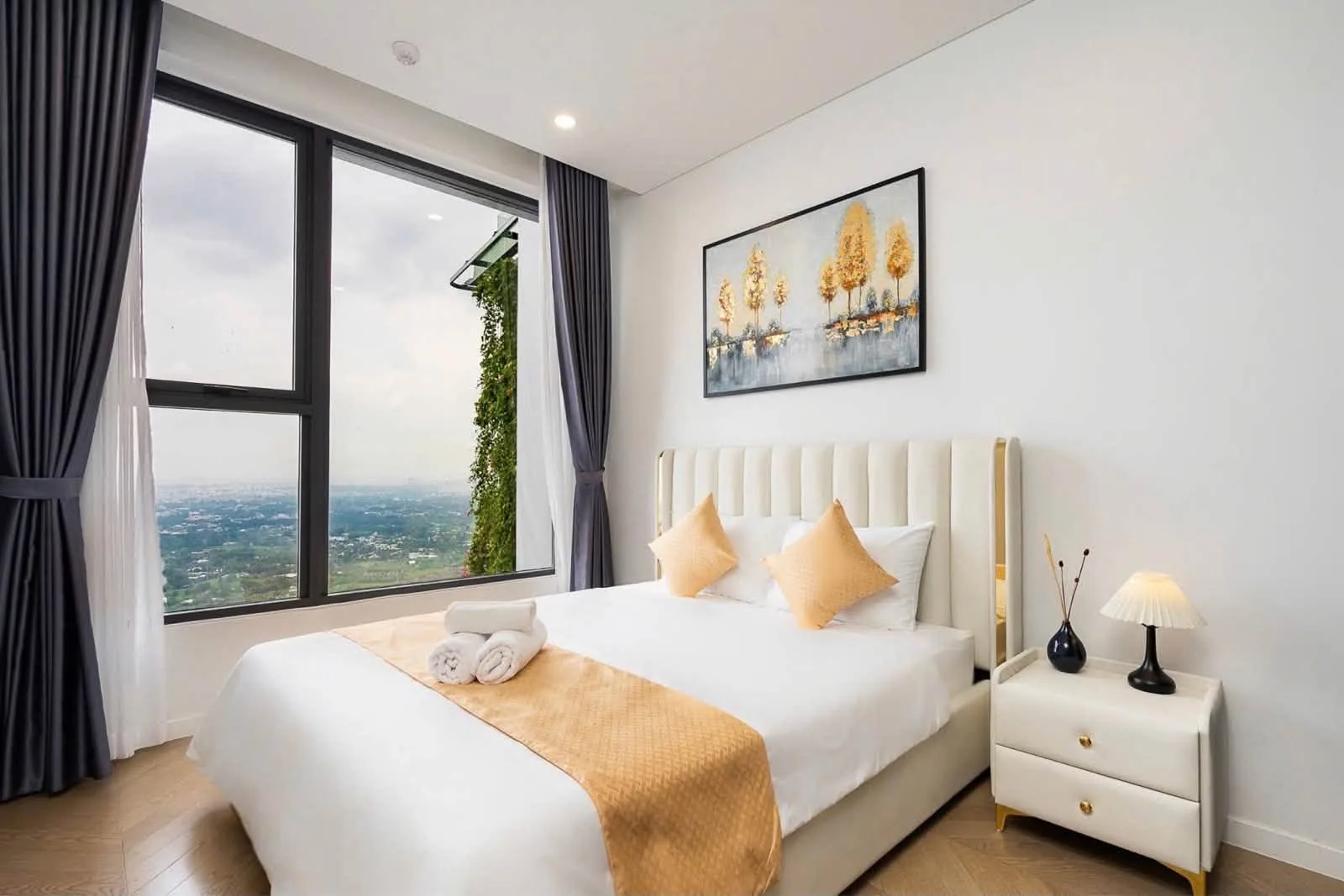 Lumiere Riverside 2BR River-View Apartment with Balcony | 77m²