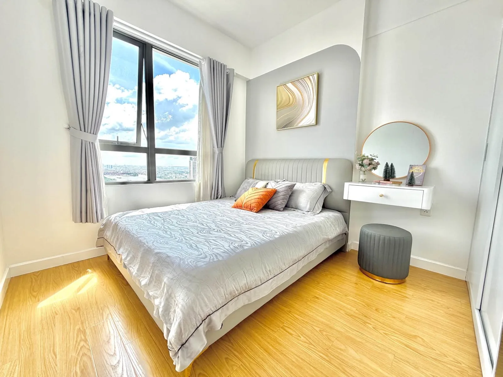 Ready-Now River View 2 Bedroom Apartment at Masteri Thao Dien | 28th Floor
