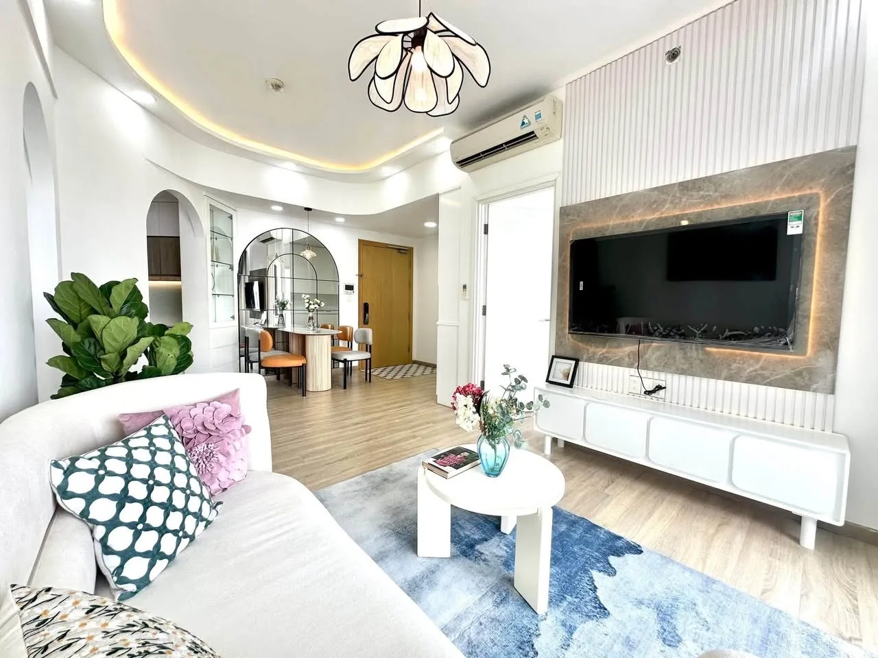 Bright Masteri Thao Dien 2BR Apartment with Open View | 75m²