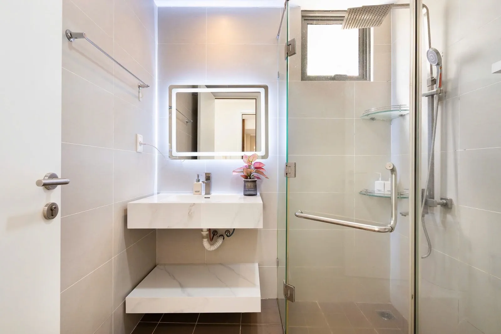 Masteri Thao Dien Tower 2 2BR With Balcony and Full Furniture