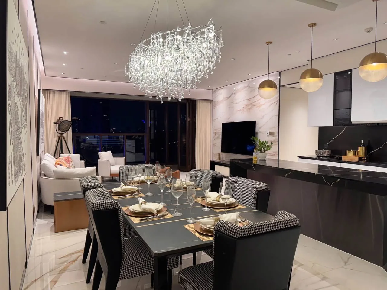 Skyline View 4 Bedroom Apartment for Rent at Metropole Thu Thiem | 170m²