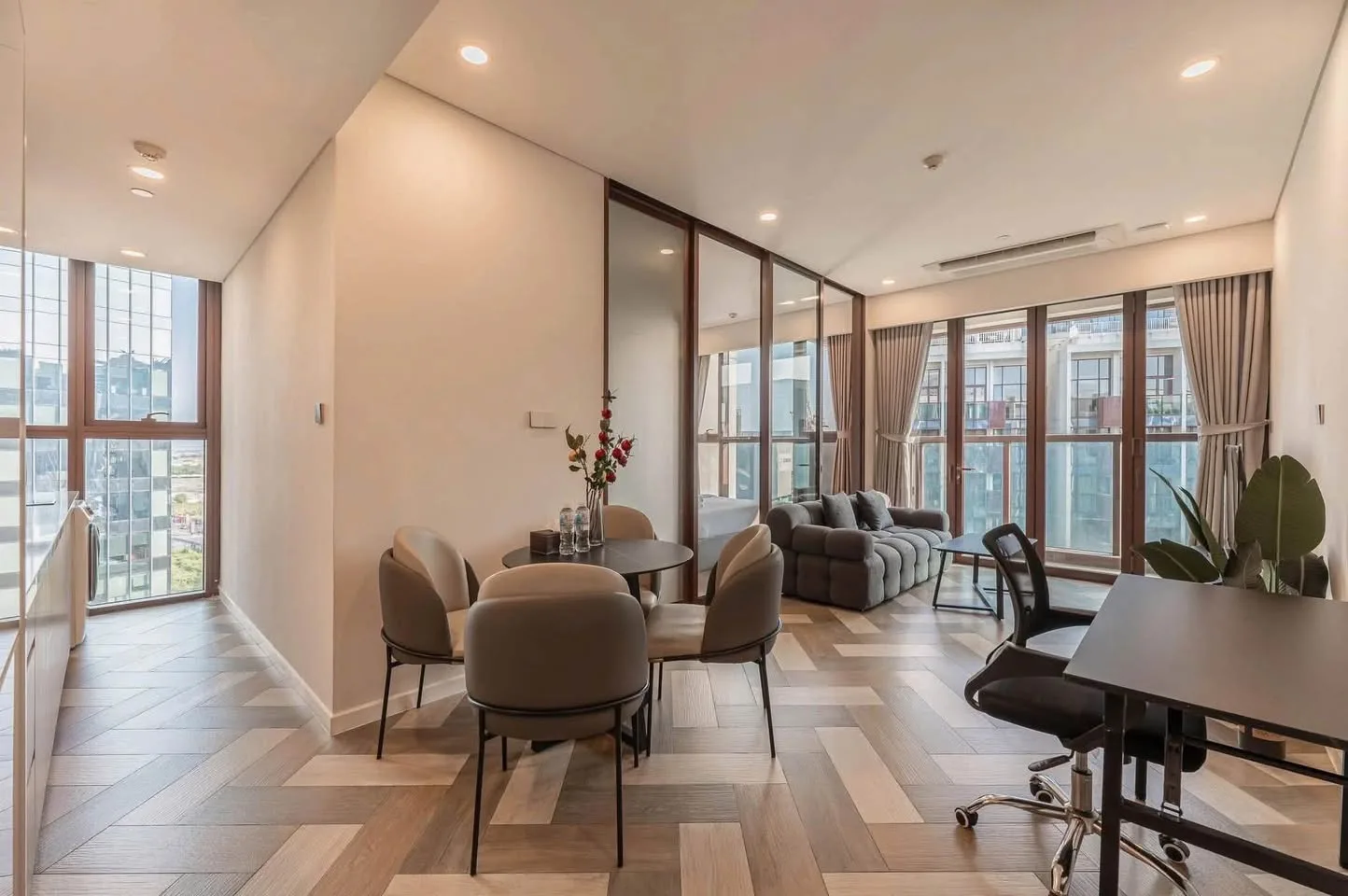 Metropole Thu Thiem 1BR With River and Ba Son Bridge View