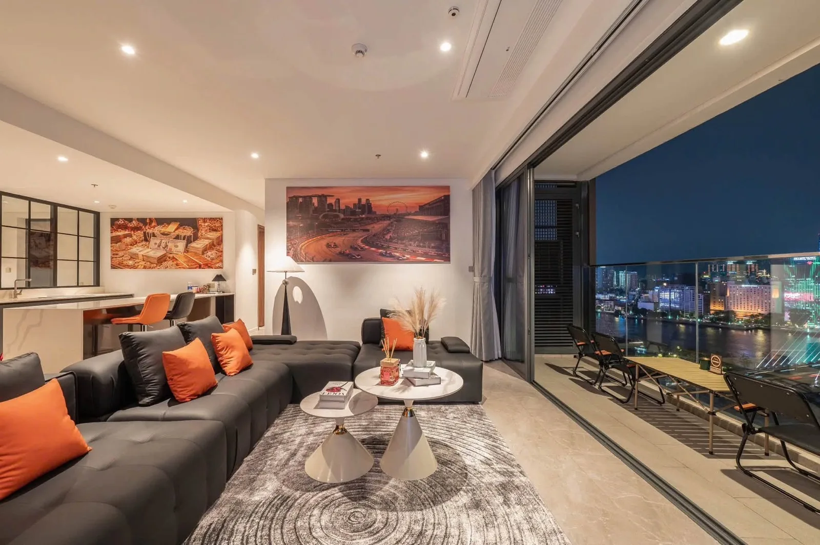 The Crest Metropole 3BR With Balcony Skyline View