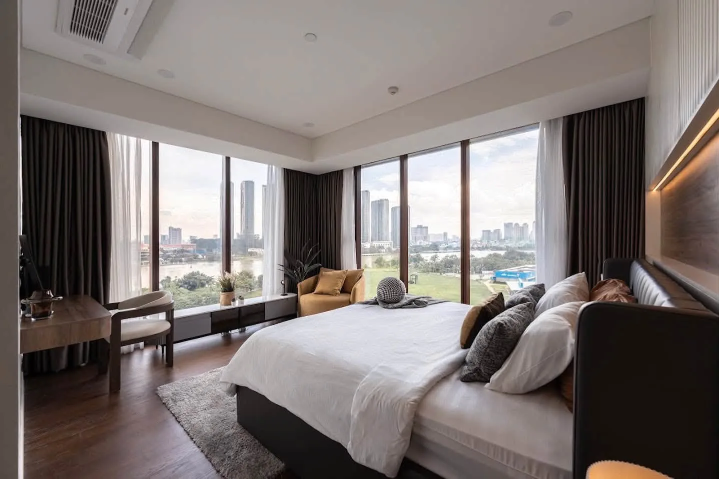 The Galleria Metropole 4BR Fully Furnished Home