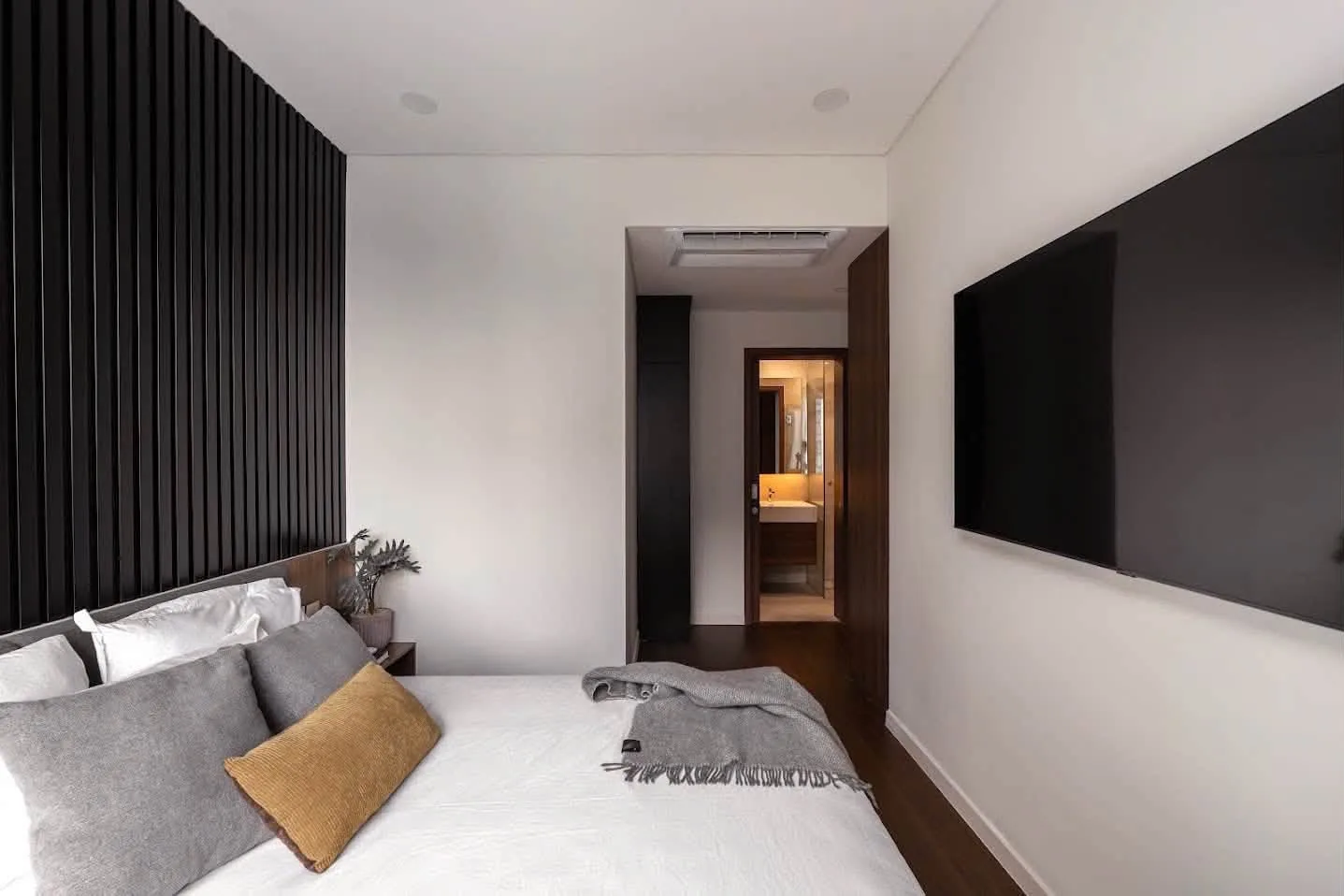 The Galleria Metropole 4BR Fully Furnished Home
