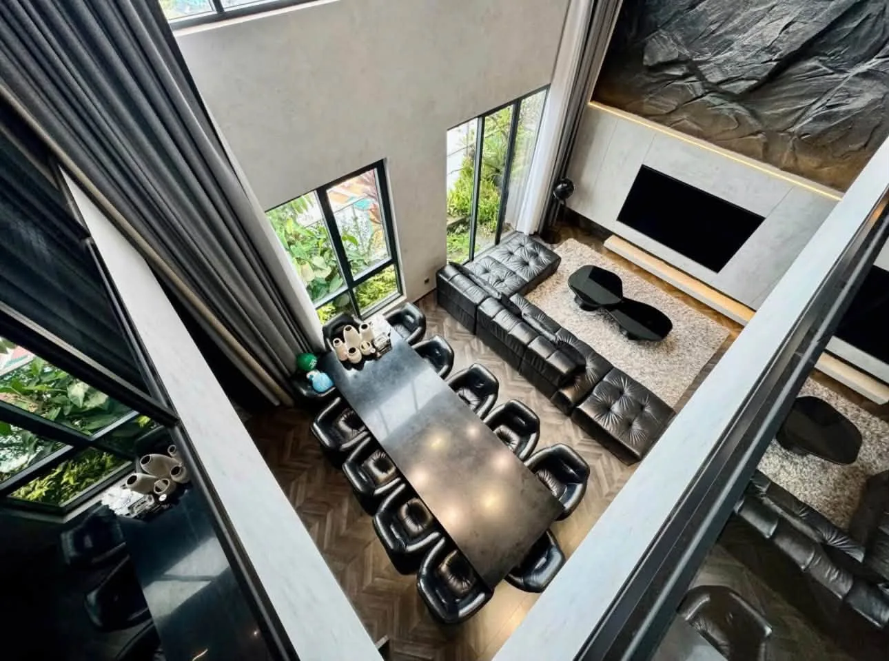 One Verandah 2BR Duplex Penthouse with Private Garden