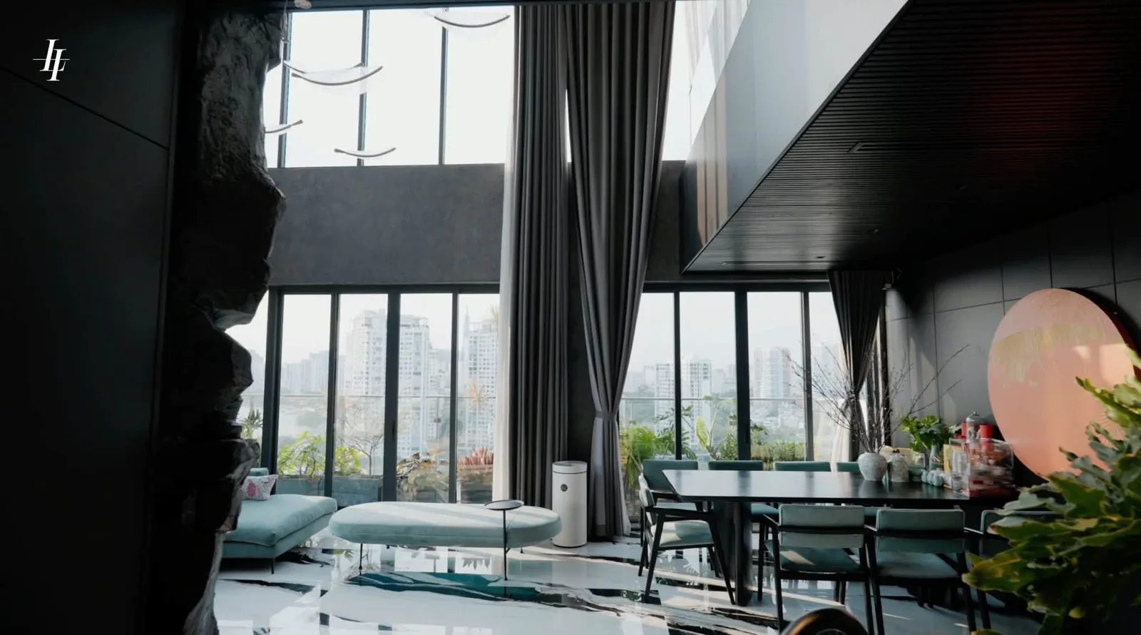 One Verandah 3BR Corner Penthouse with River Sunset View