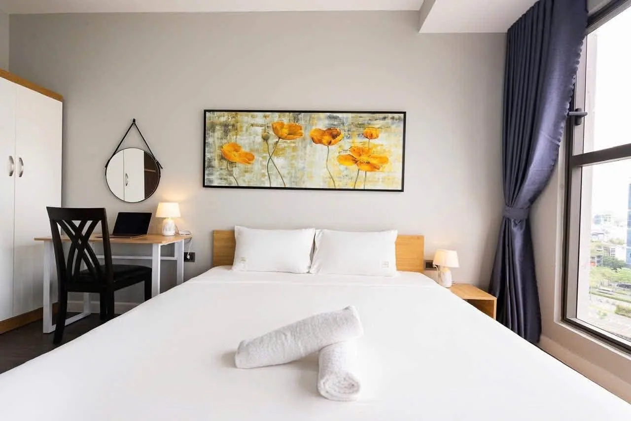 Balcony 3 Bedroom Saigon Royal Apartment Near District 1 | 115 sqm