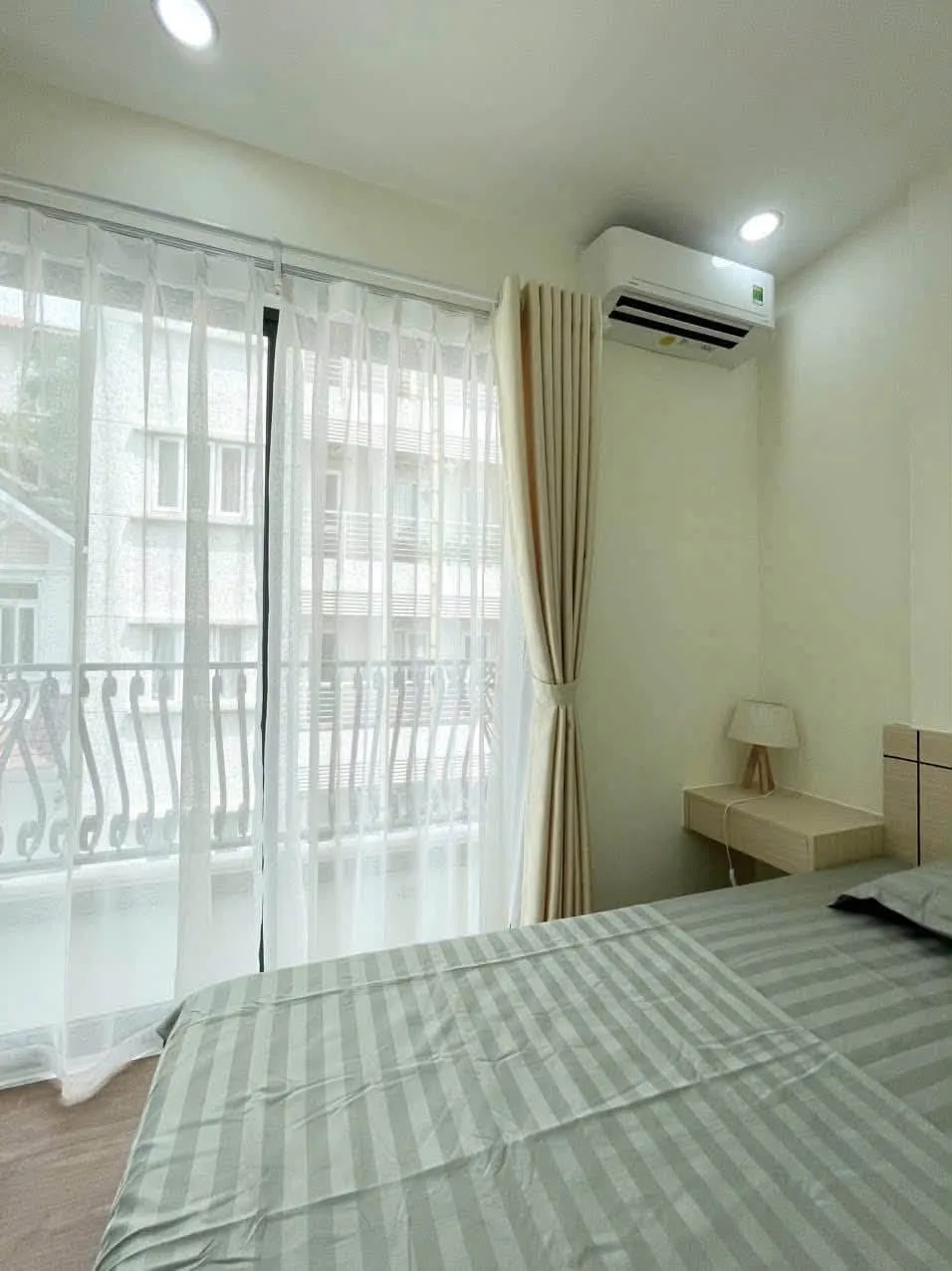 Private-Balcony Japan Town 1BR on Pham Viet Chanh | 60m²