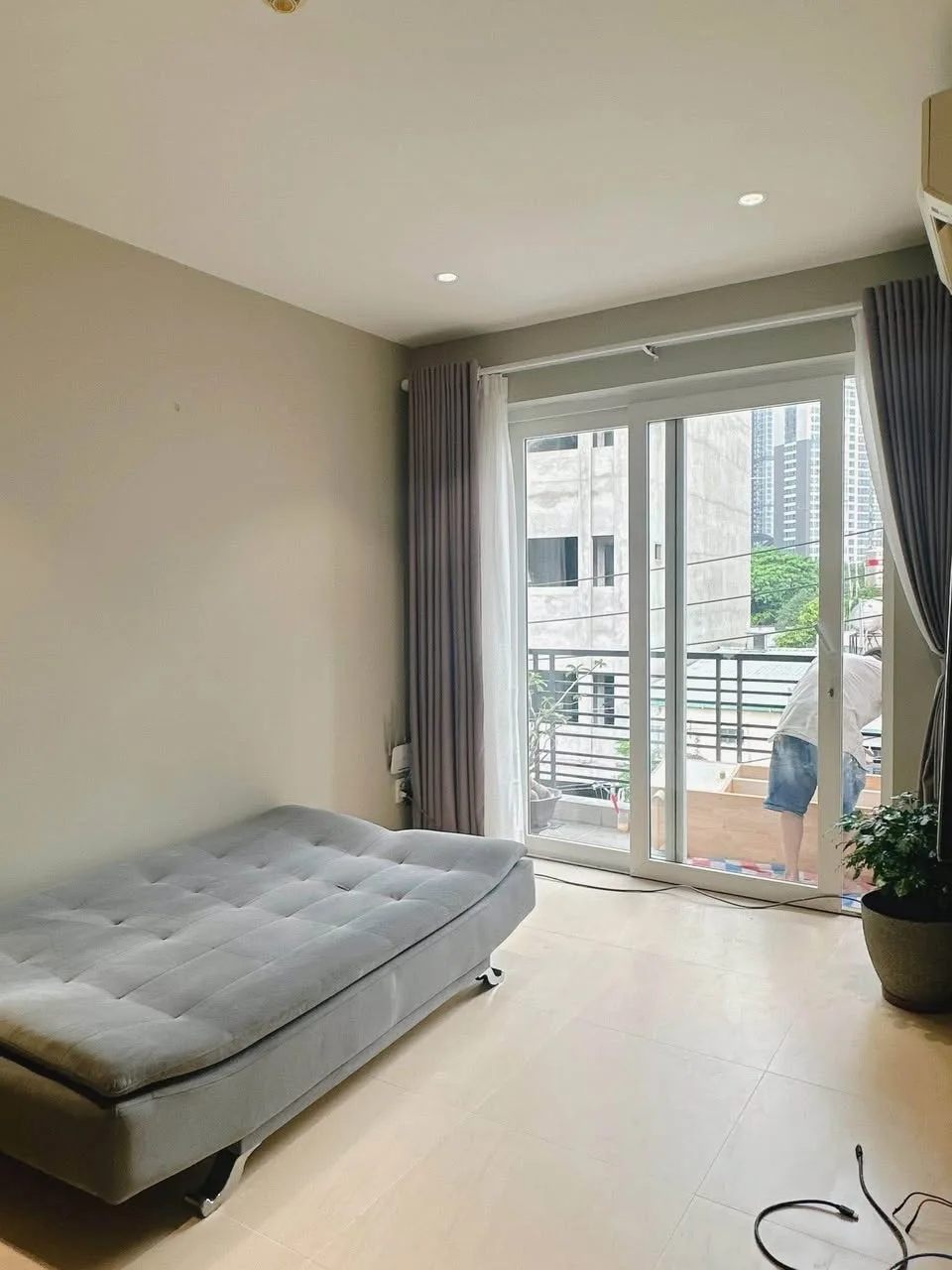 Fully Furnished 1BR Binh Thanh Serviced Apartment with Cleaning and Laundry