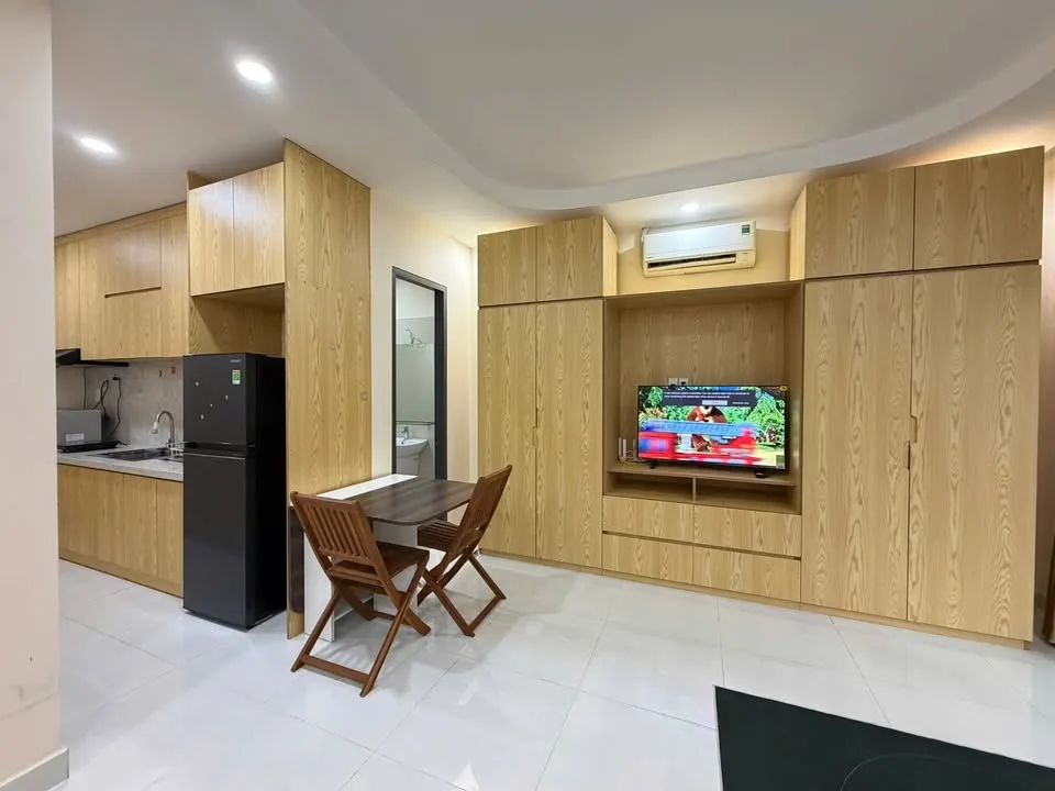 Pet-Friendly Balcony 1BR Near Xuan Thuy, Thao Dien