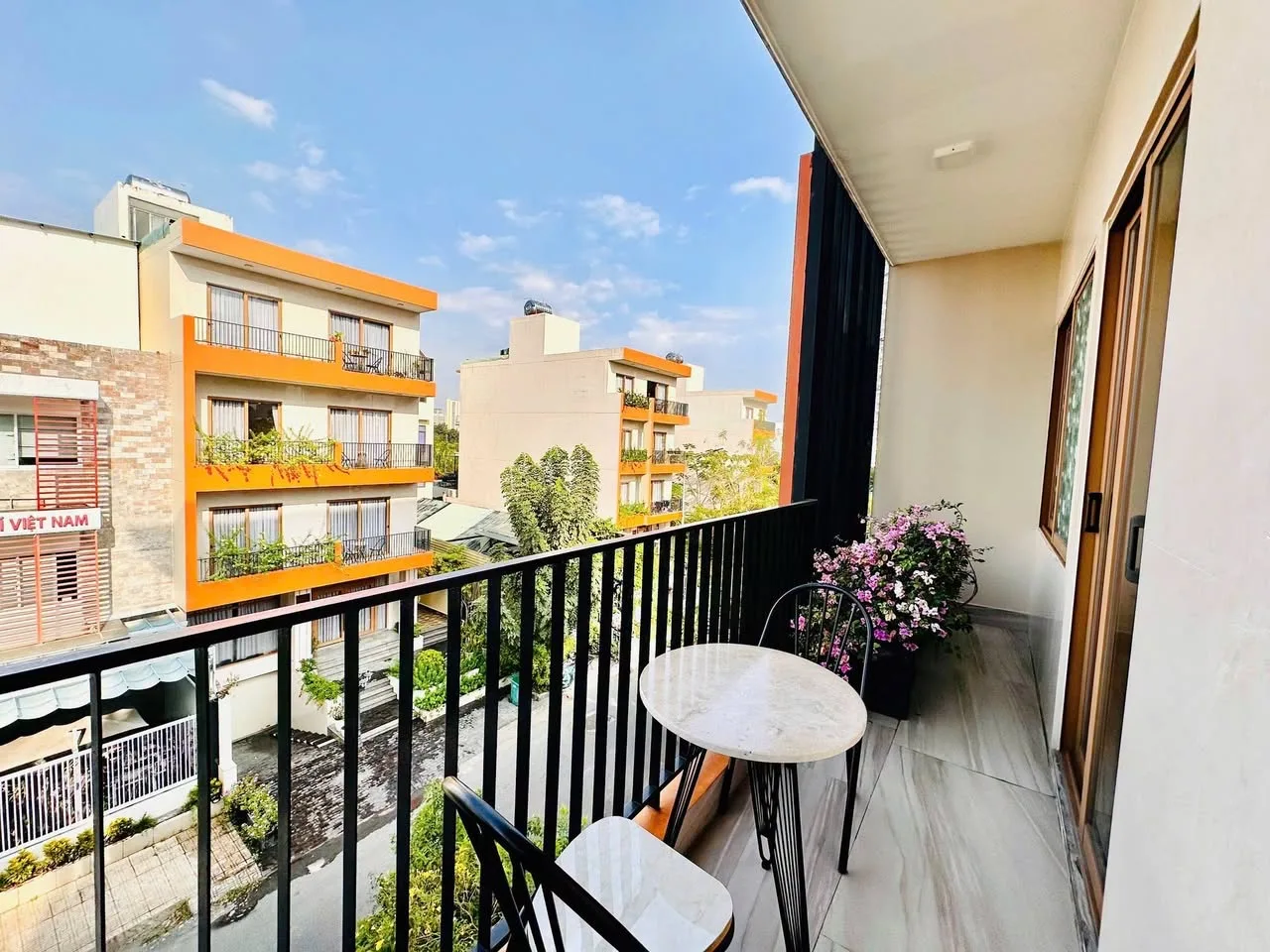 1BR Serviced Apartment with Pool, Sauna and Weekly Cleaning in An Phu