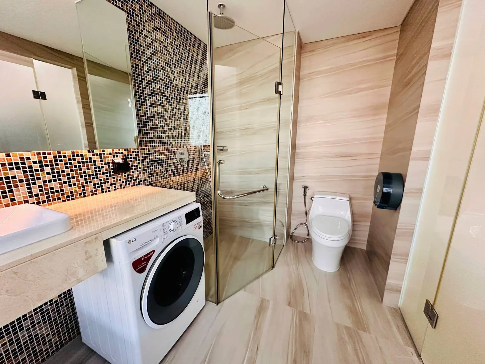 1BR Serviced Apartment with Pool, Sauna and Weekly Cleaning in An Phu