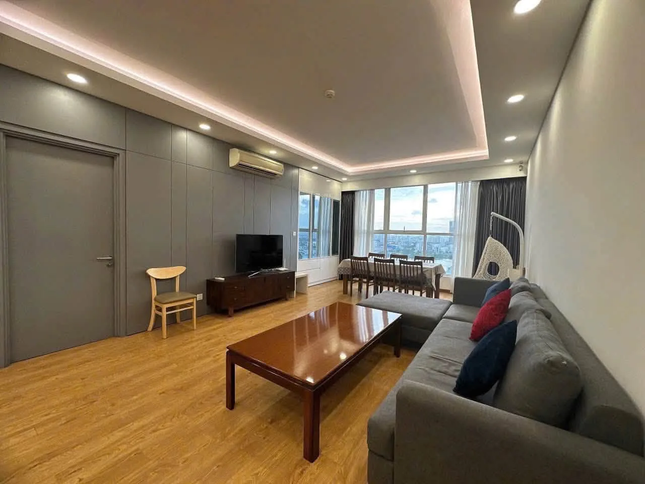 Ready-Now Thao Dien Pearl 3BR Apartment with Open Views | 134m²