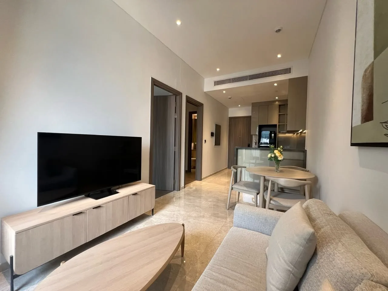 High-Floor The Marq 1BR Apartment with Work Nook | 52m²