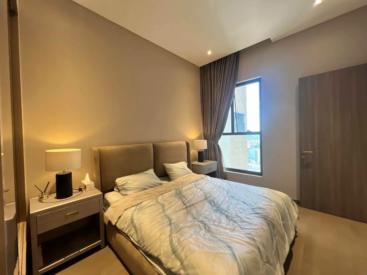 The Marq 2BR With Balcony and Brand-New Interiors