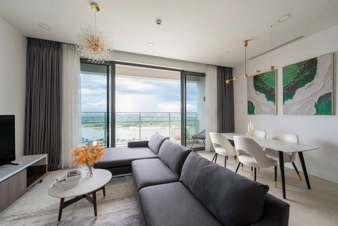 Panoramic River View 3 Bedroom + 1 Apartment at The Nassim | 135m²