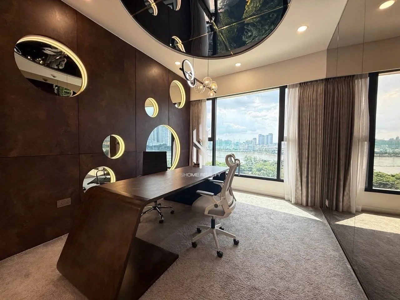 Spacious 4 Bedroom The River Thu Thiem Apartment with Study | 202m²