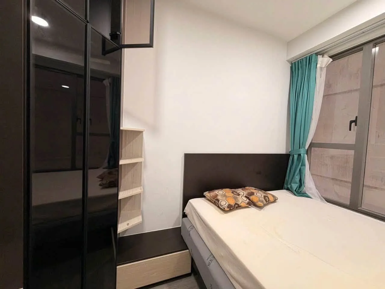 Ready-Now 2 Bedroom The Tresor Apartment, Converted 93 sqm Layout