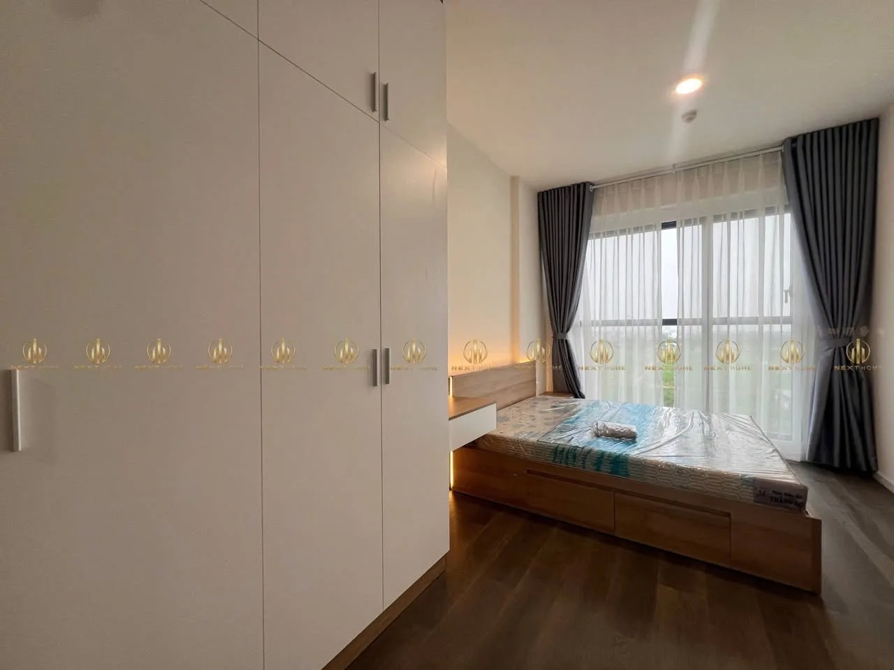 Victoria Village 2BR with Southeast Balcony and River View