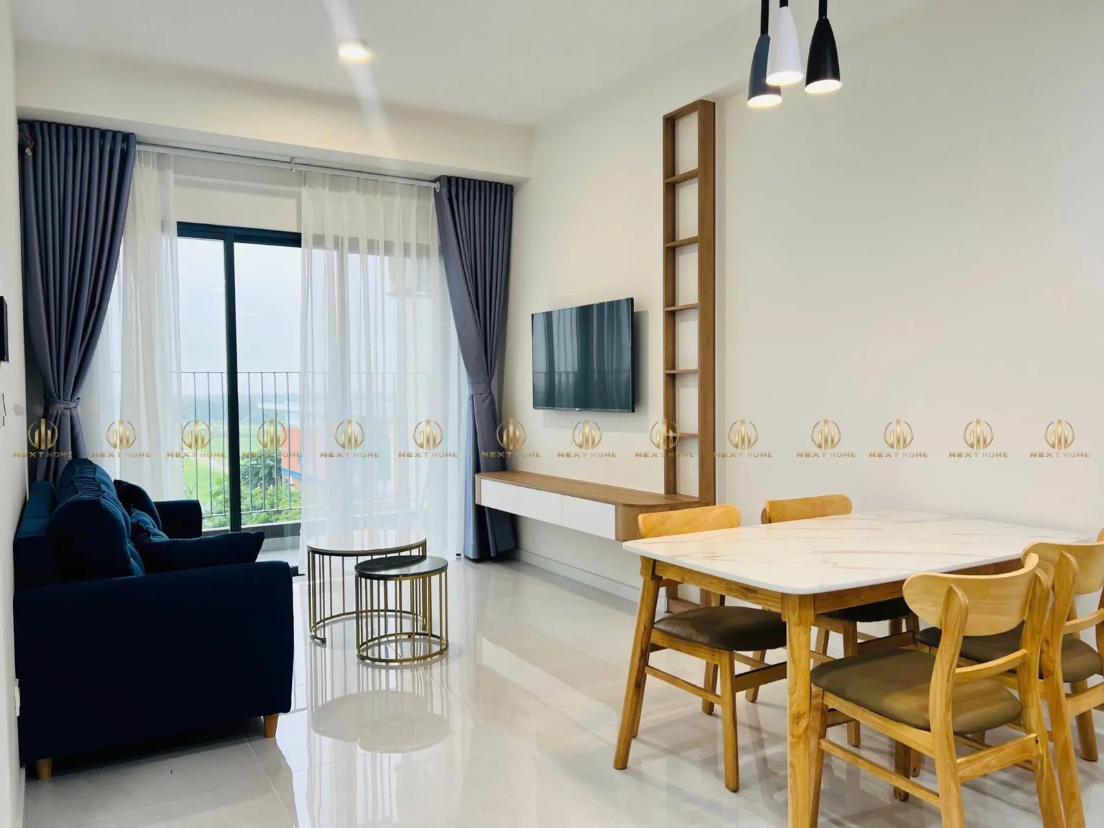 Victoria Village 2BR with Southeast Balcony and River View