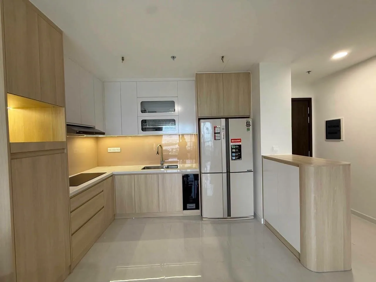 High-Floor Victoria Village 2BR With City Views and Balcony