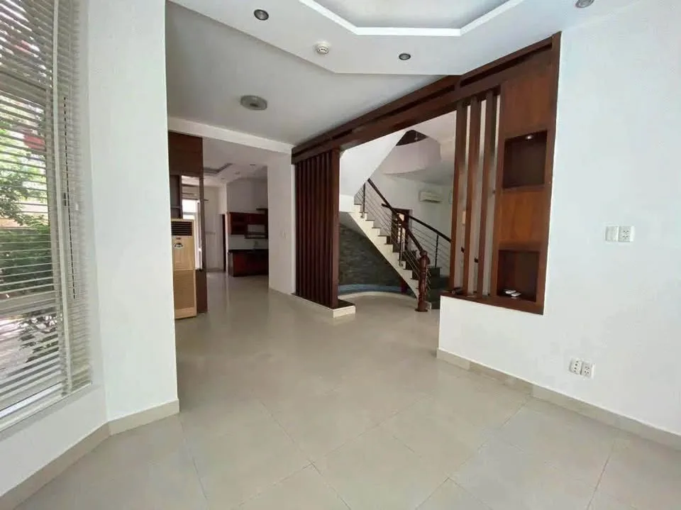 Thao Dien 6BR Garden Villa on Nguyen Van Huong with Private Pool